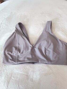 Under Armour Ribbed V-Neck Bralette in Light Graylavender